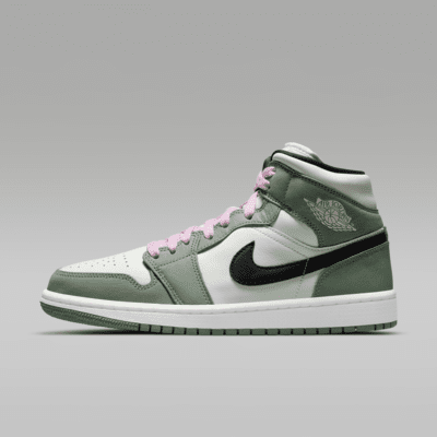 Light pink nike high tops outlet